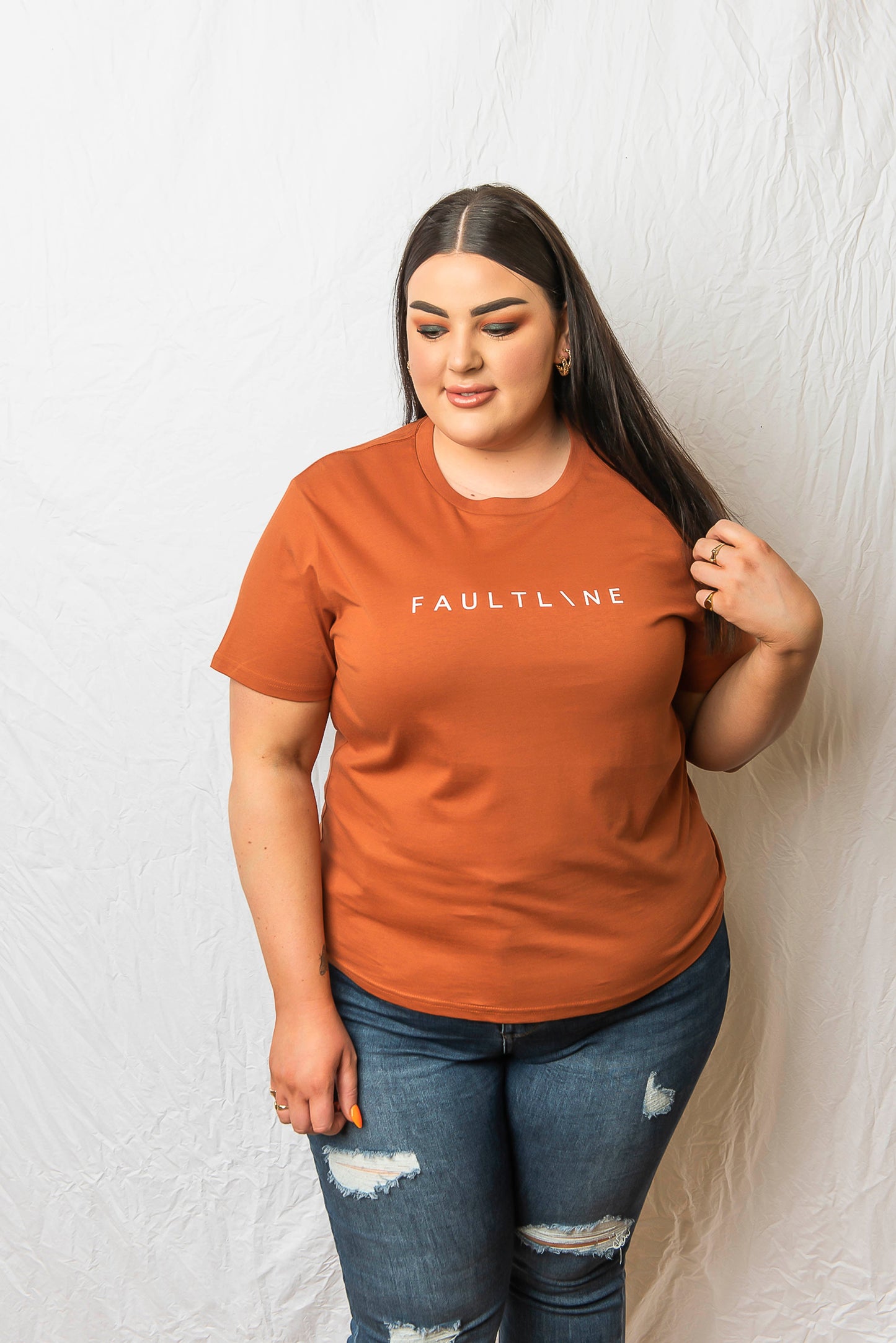 Woman's Basic Tee Rust - FAULTLINE THE LABEL