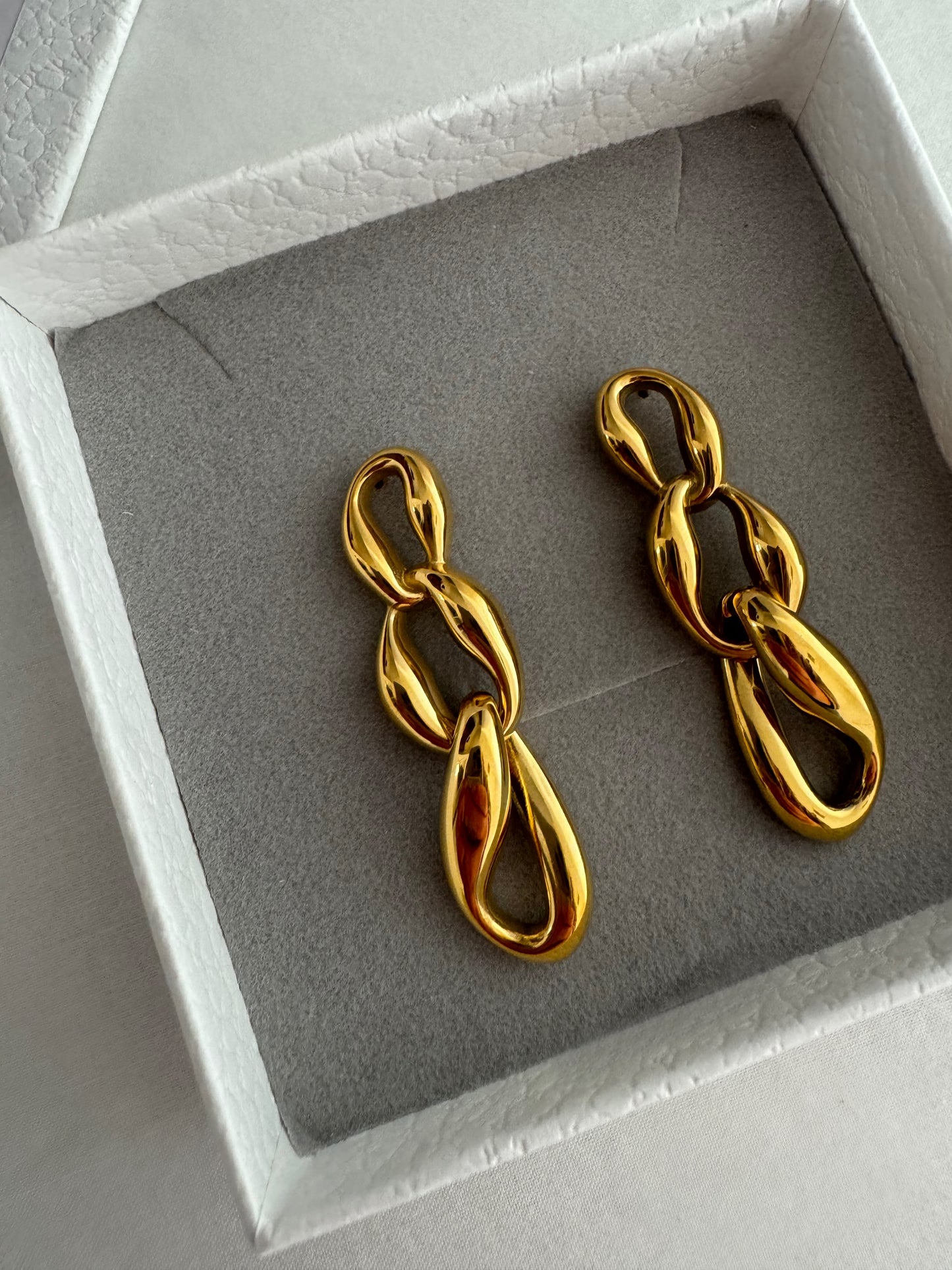 Emma Earrings - Gold