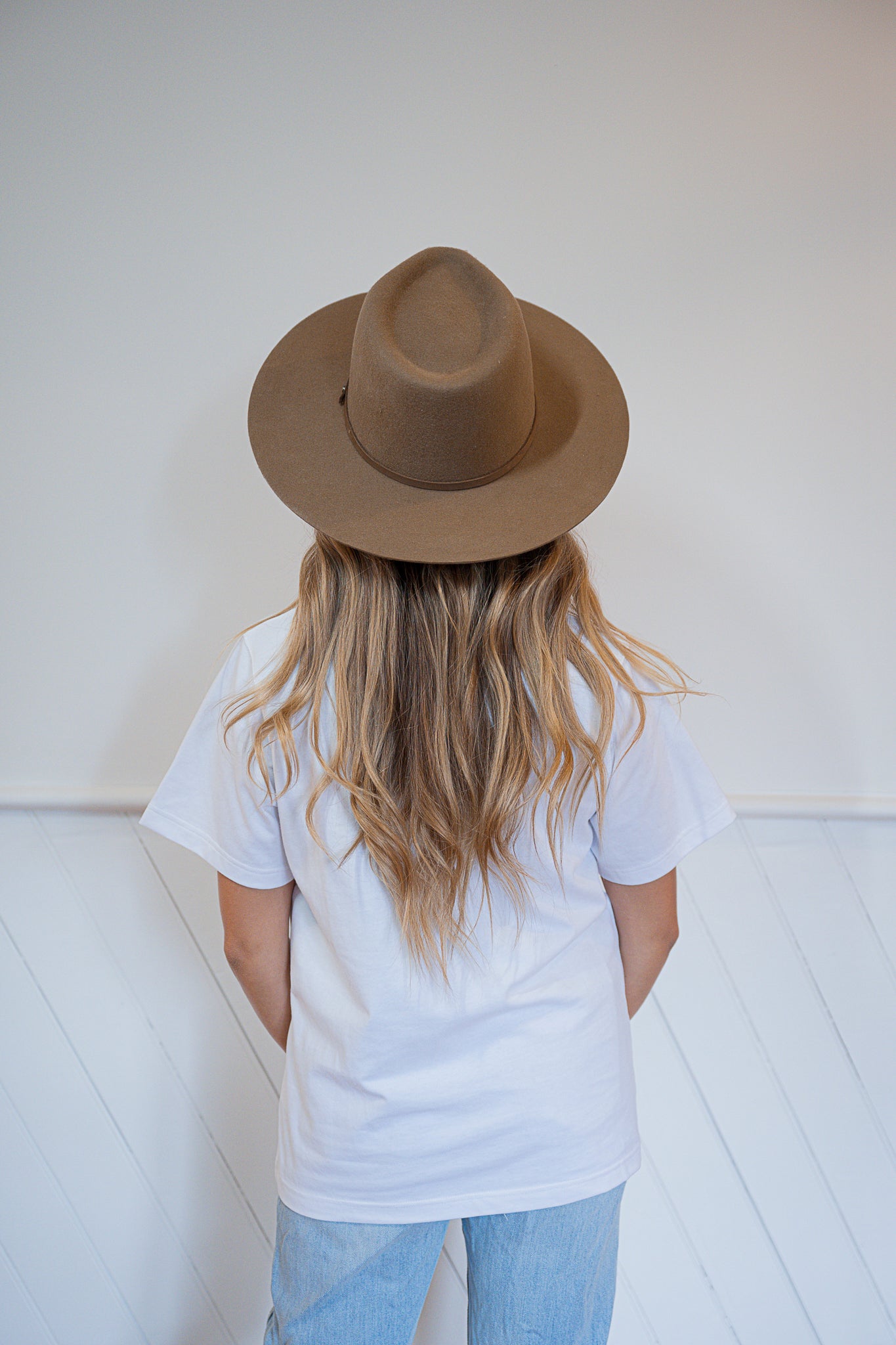 Woman's Embroidered Tee White - FAULTLINE THE LABEL 