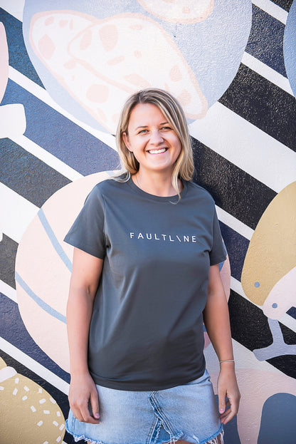 Woman's Basic Tee Charcoal - FAULTLINE THE LABEL 