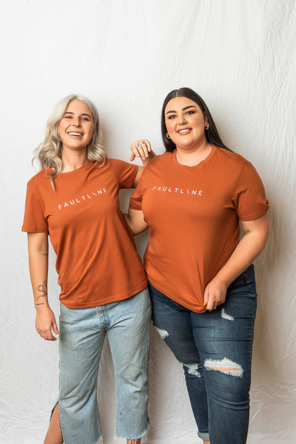 Woman's Basic Tee Rust - FAULTLINE THE LABEL 