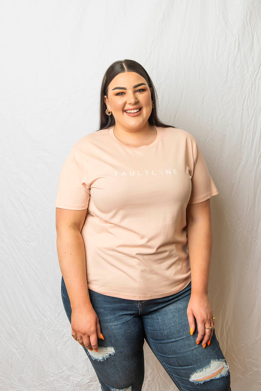 Woman's Basic Tee Soft Pink - FAULTLINE THE LABEL 